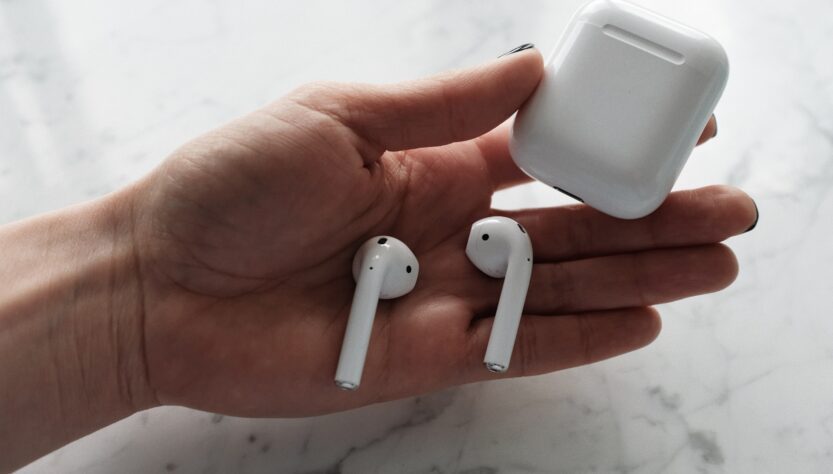 7-Tips-to-Retrieve-Your-Misplaced-Earbuds